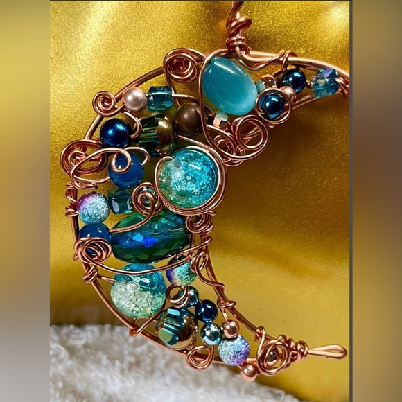 Elegant copper and blue beaded Wire Wrapped Jewelry - Picture 5 of 8